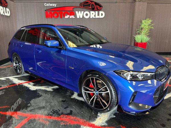 BMW 3-Series Estate, Hybrid, 2023, Blue