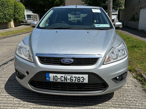 Ford Focus Hatchback, Diesel, 2010, Silver