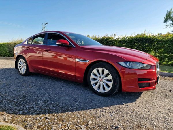 Jaguar XE Saloon, Diesel, 2015, Red