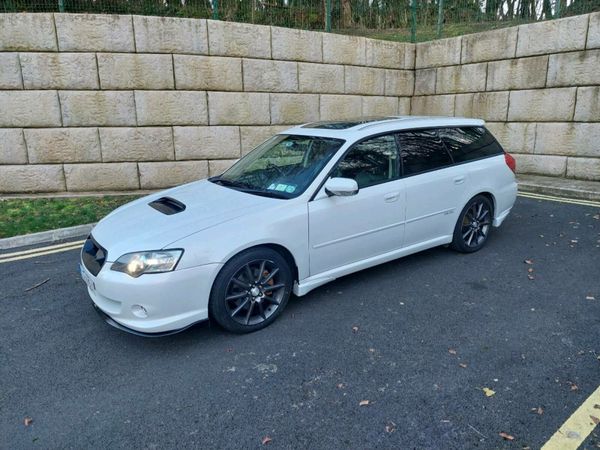 Subaru Legacy Estate, Petrol, 2003, White