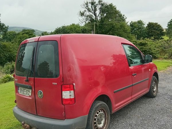 Volkswagen Caddy MPV, Diesel, 2009, Red