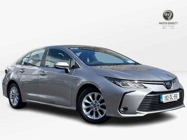 Toyota Corolla Saloon, Petrol Hybrid, 2019, Grey
