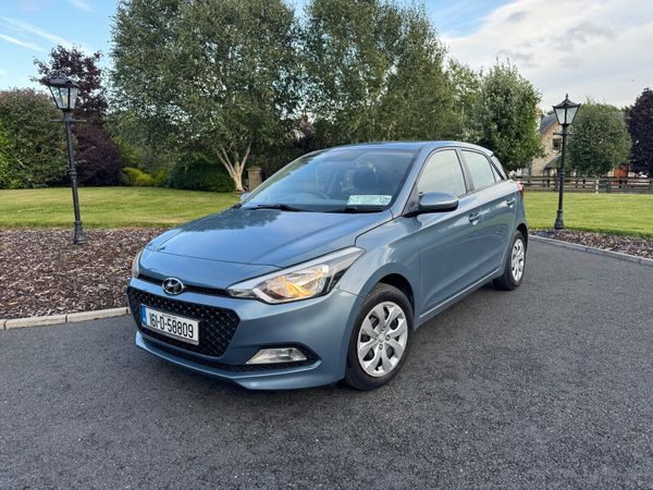 Hyundai i20 Hatchback, Petrol, 2016, Blue
