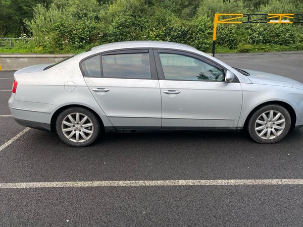 Volkswagen Passat Saloon, Diesel, 2008, Silver