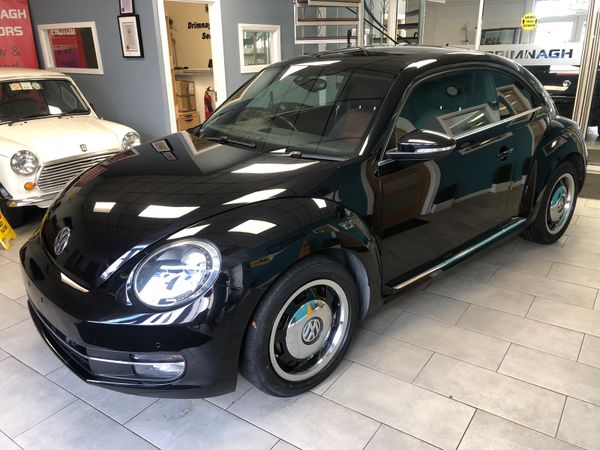 Volkswagen Beetle Hatchback, Petrol, 2014, Black