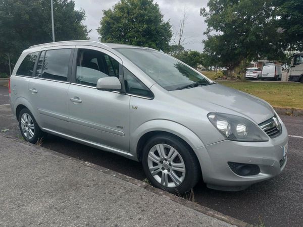 Vauxhall Zafira MPV, Diesel, 2013, Silver