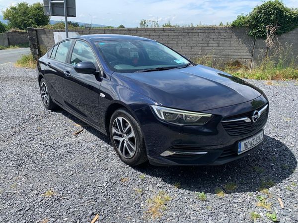 Opel Insignia Hatchback, Diesel, 2018, Blue