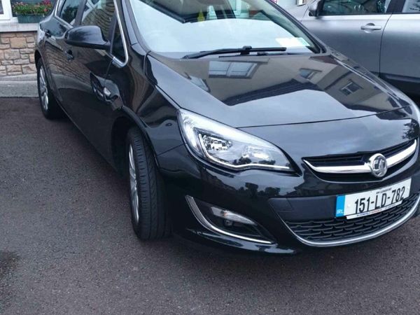 Vauxhall Astra Hatchback, Diesel, 2015, Black