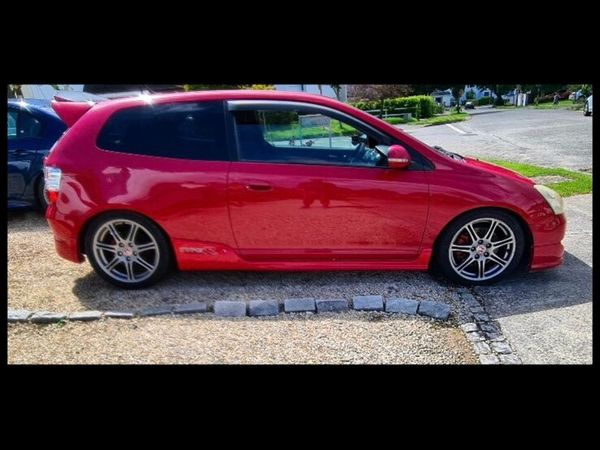 Honda Civic Hatchback, Petrol, 2004, Red