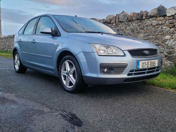 Ford Focus Hatchback, Petrol, 2007, Blue