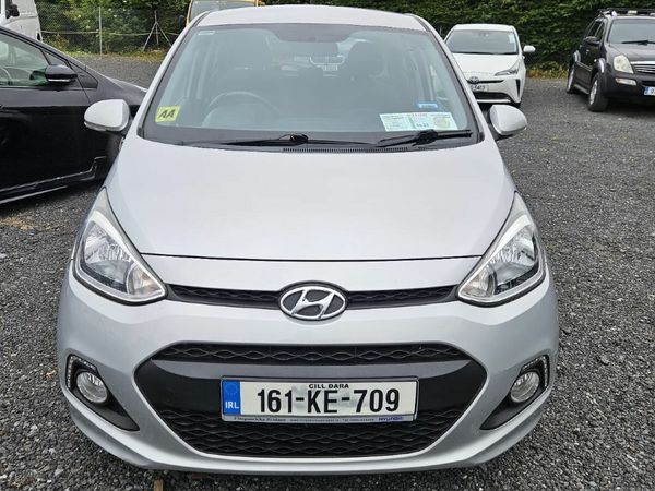 Hyundai i10 Hatchback, Petrol, 2016, Silver