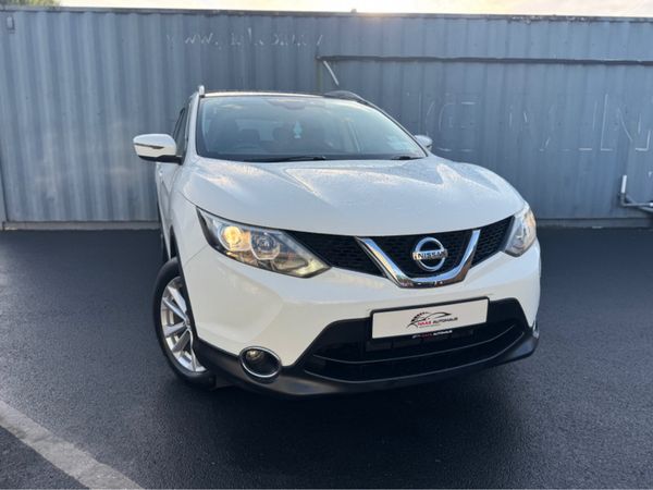 Nissan Qashqai MPV, Petrol, 2016, White