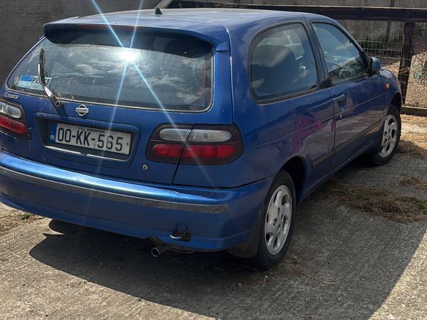 Nissan Almera Hatchback, Petrol, 2000, Blue