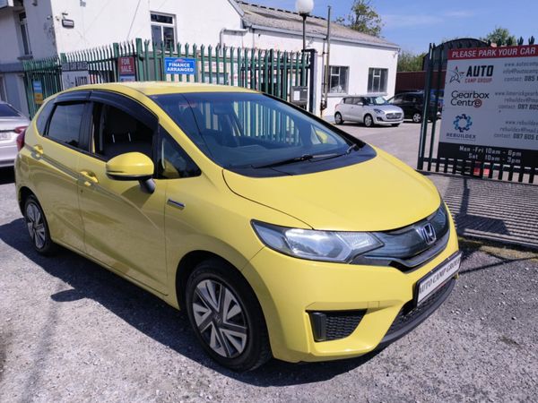 Honda Fit Hatchback, Petrol Hybrid, 2014, Yellow