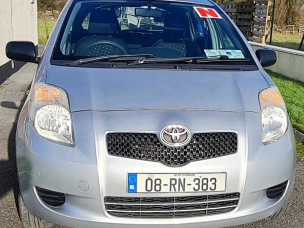 Toyota Yaris Hatchback, Petrol, 2008, Silver