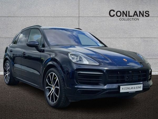 Porsche Cayenne SUV, Petrol Plug-in Hybrid, 2023, Blue