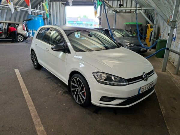Volkswagen Golf Estate, Diesel, 2017, White