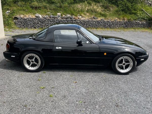 Mazda MX-5 Coupe, Petrol, 1995, Black