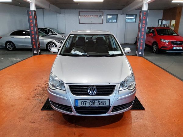 Volkswagen Polo Hatchback, Petrol, 2007, Silver