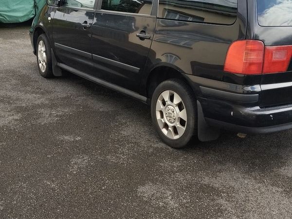 SEAT Alhambra MPV, Diesel, 2008, Black