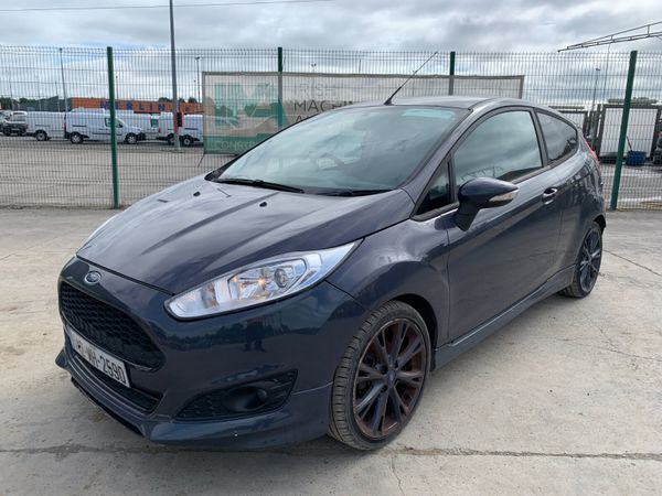 Ford Fiesta Hatchback, Petrol, 2014, Grey