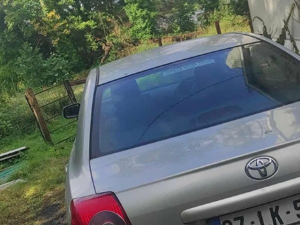 Toyota Avensis Saloon, Petrol, 2007, Silver