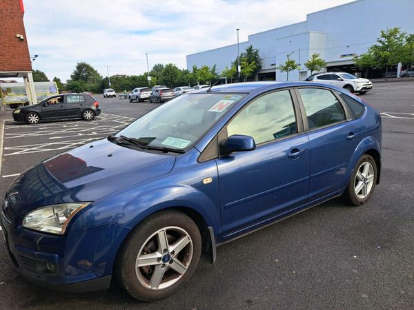 Ford Focus Hatchback, Petrol, 2008, Blue