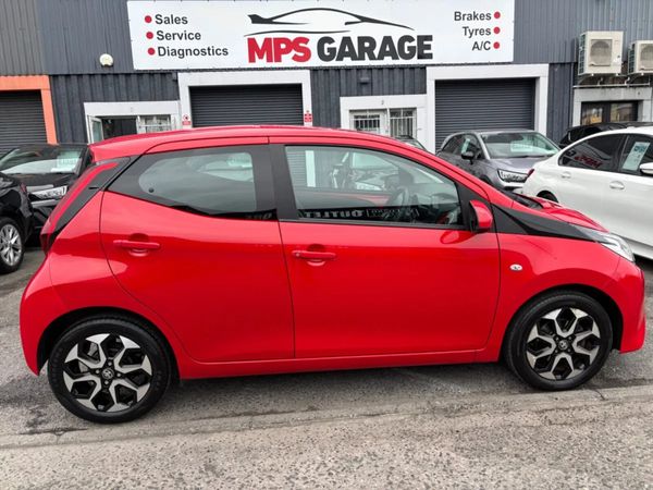 Toyota Aygo Hatchback, Petrol, 2021, Red