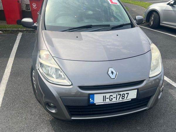 Renault Clio Hatchback, Diesel, 2011, Grey