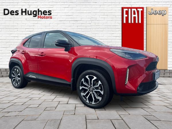 Toyota Yaris Cross Hatchback, Hybrid, 2022, Red