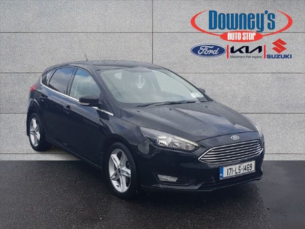 Ford Focus Hatchback, Petrol, 2017, Black