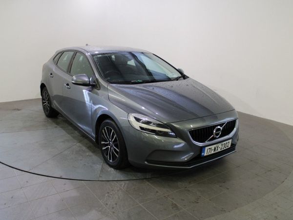 Volvo V40 Hatchback, Diesel, 2017, Grey