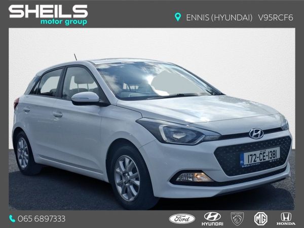 Hyundai i20 Hatchback, Petrol, 2017, White