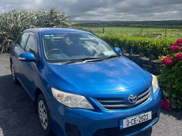 Toyota Corolla Saloon, Diesel, 2011, Blue