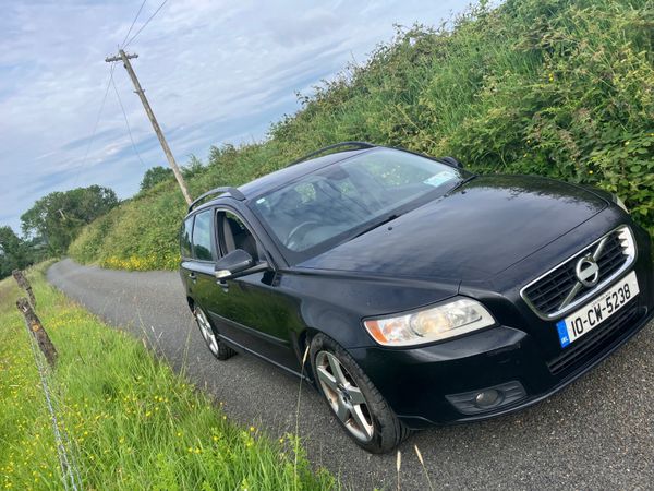 Volvo V50 Estate, Diesel, 2010, Black