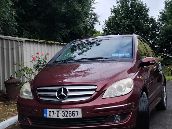 Mercedes-Benz B-Class MPV, Petrol, 2007, Red
