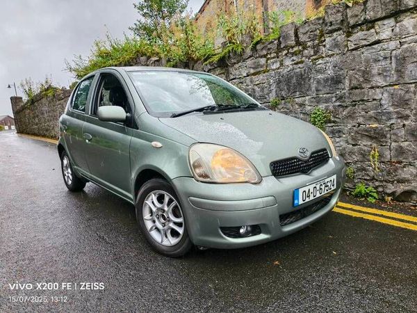 Toyota Yaris Hatchback, Petrol, 2004, Green