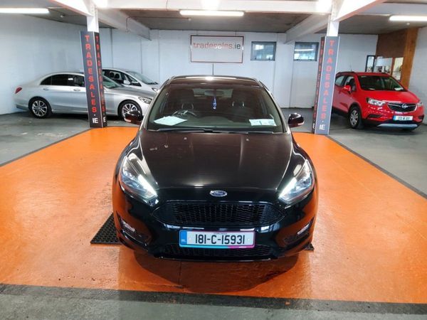 Ford Focus Hatchback, Petrol, 2018, Black