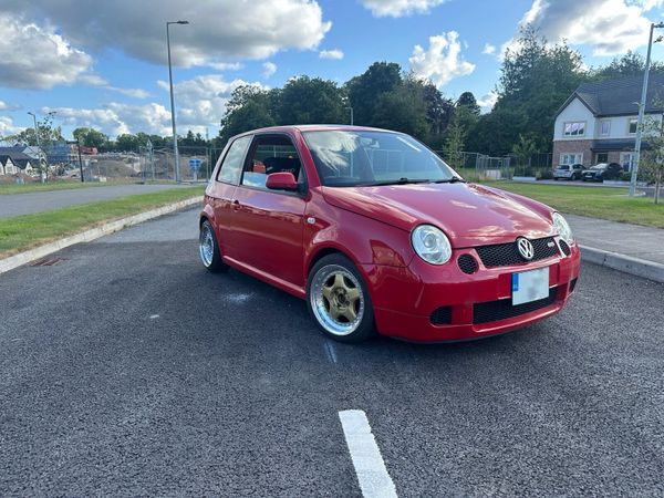 Volkswagen Lupo Hatchback, Petrol, 2004, Red