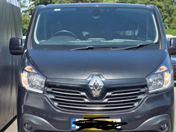 Renault Trafic MPV, Diesel, 2010, Black
