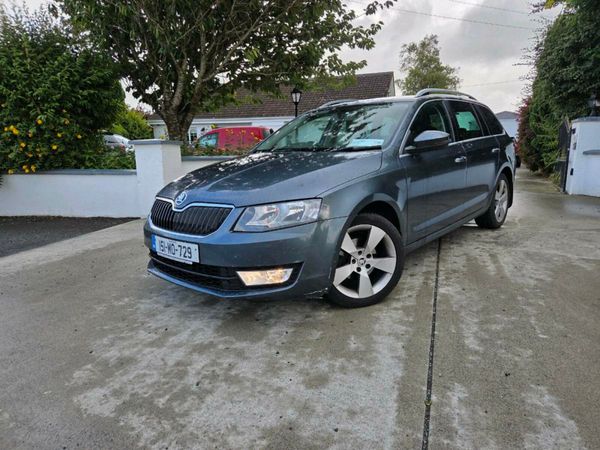 Skoda Octavia Estate, Diesel, 2015, Grey