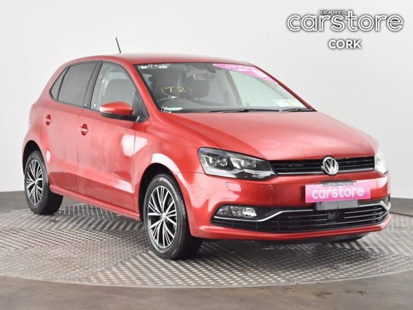 Volkswagen Polo Hatchback, Petrol, 2016, Red
