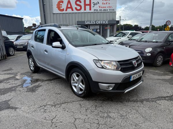 Dacia Sandero Stepway Hatchback, Diesel, 2015, Silver