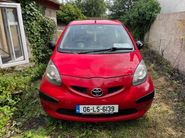 Toyota Aygo Hatchback, Petrol, 2006, Red