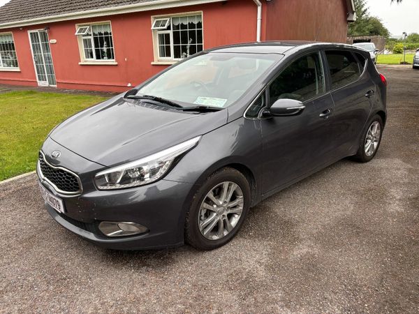 Kia Ceed Hatchback, Diesel, 2015, Silver