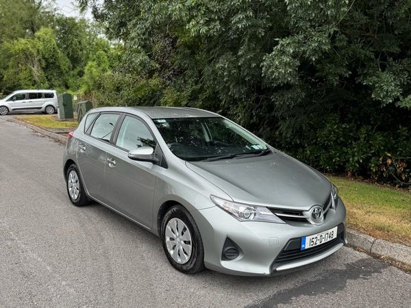 Toyota Auris Hatchback, Diesel, 2015, Grey