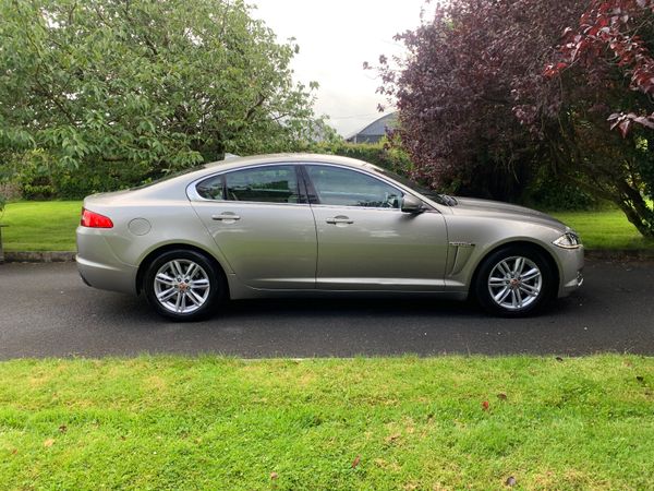 Jaguar XF Saloon, Diesel, 2014, Gold