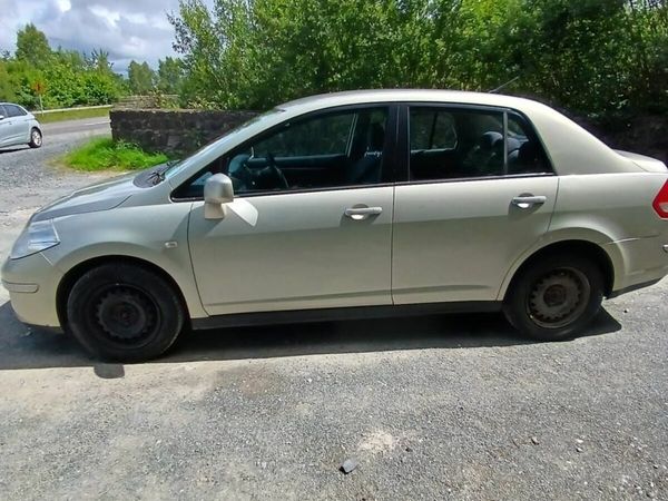 Nissan Tiida Saloon, Petrol, 2008, Silver