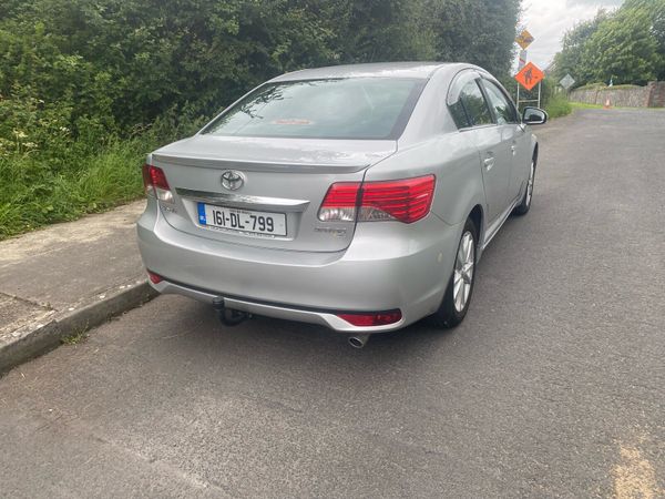Toyota Avensis Saloon, Diesel, 2016, Silver