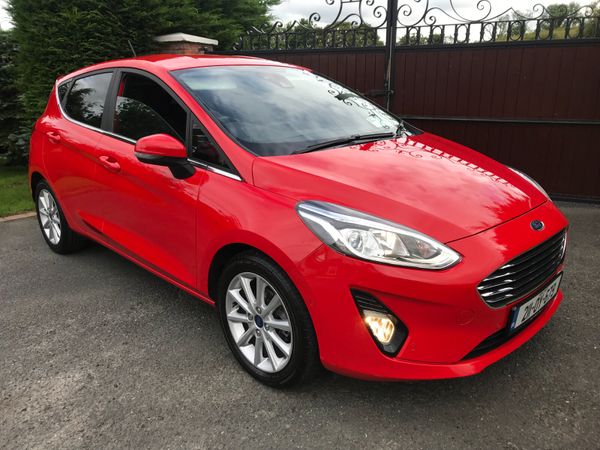 Ford Fiesta Hatchback, Petrol, 2021, Red